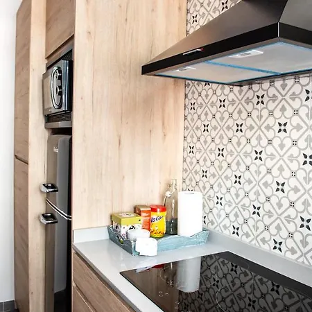 Aresti Old Town By Living 公寓